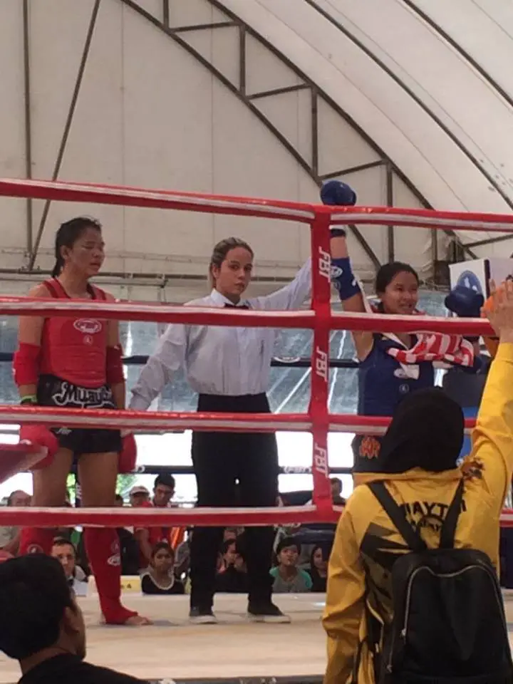 nur-amisha-azrilzal-juara-kejohanan-muaythai-remaja-dunia-di-bangkok-2