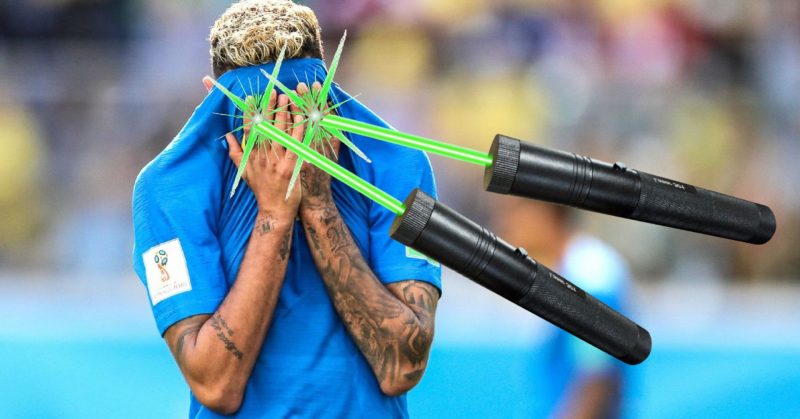neymar sepak penalti